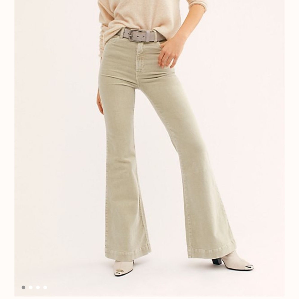Rolla’s sea grass green corduroy flares